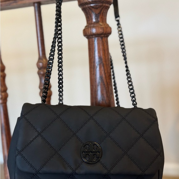 Tory Burch Willa Matte Small Shoulder Bag - Picture 3 of 10